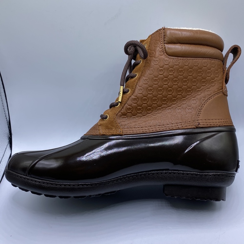 Michael Michael Kors Easton Lace-up Duck Boot Size 10 - Picture 5 of 13
